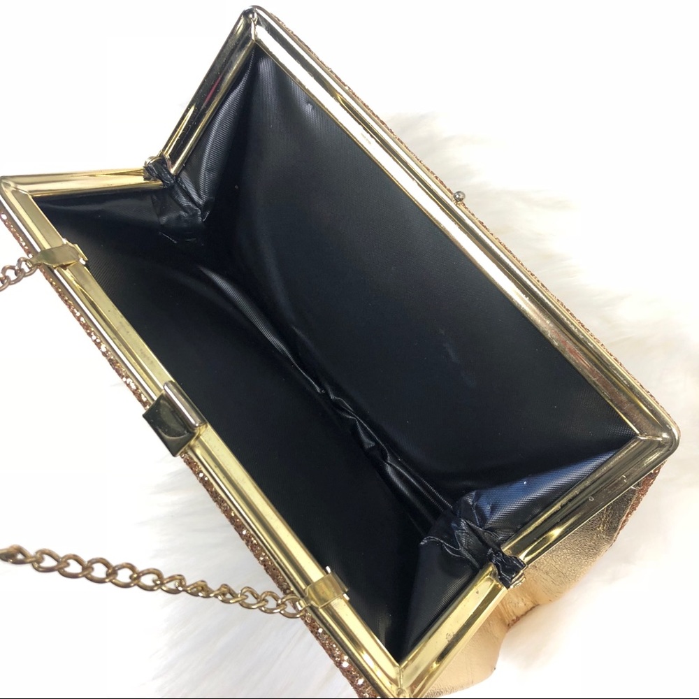 💕✨HP✨💕 Gold Glitter Clutch Bag - Picture 4 of 5